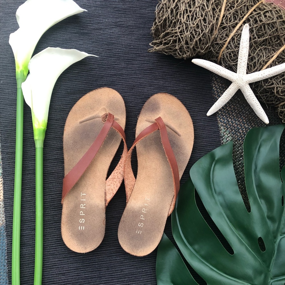 Esprit flip flops with leather straps